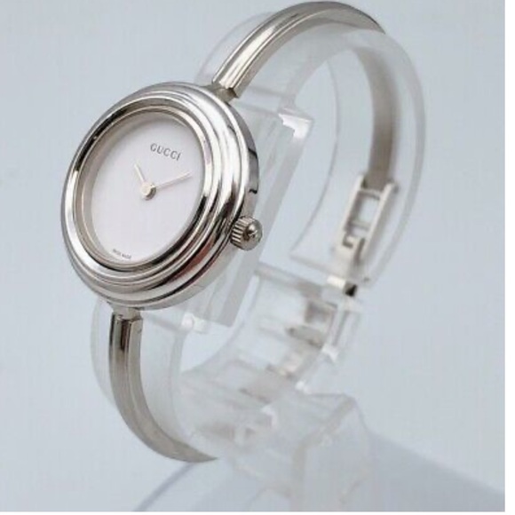 Gucci Silver Bracelet Watch with all bezels shown - Picture 7 of 11